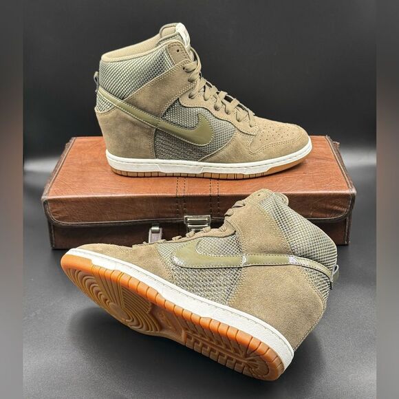 Wmns Nike Dunk Sky High Wedge 'Tarp Green Gum' - Picture 1 of 10